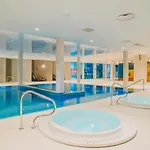 Crystal Mountain فندق 5*