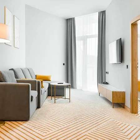 Hotel Crystal Mountain 5*