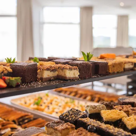 Crystal Mountain Hotel