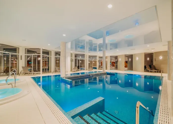 فندق Crystal Mountain 5*