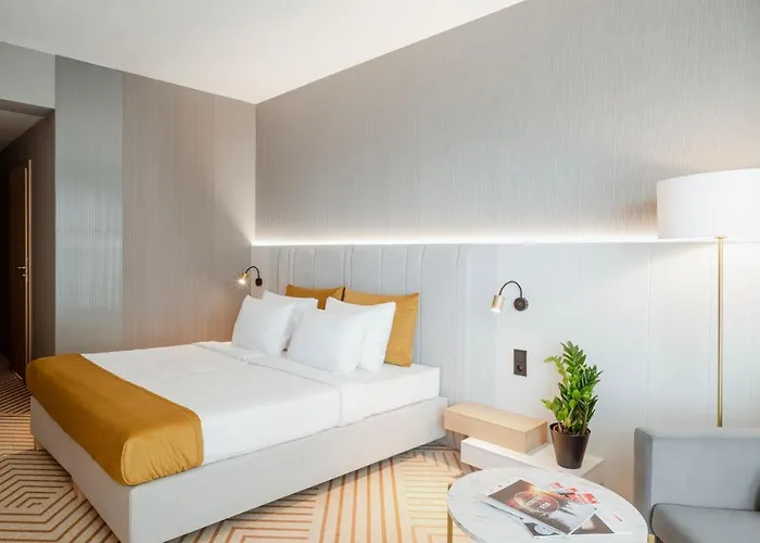 Hotel Crystal Mountain 5*