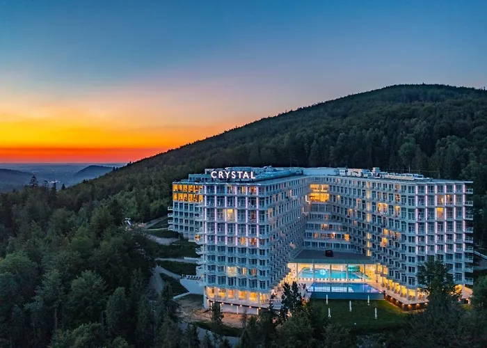 Hotel Crystal Mountain 5*