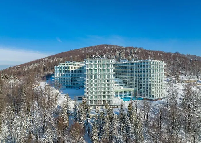 Hotel Crystal Mountain 5*